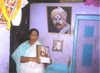 udho_babas_wife_tai.jpg (25046 bytes)